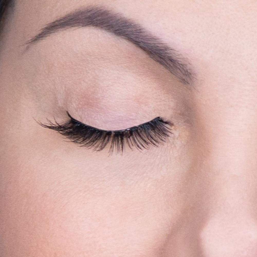 Tori Belle Fantasy Magnetic Lash Bundle - Picture 5 of 10